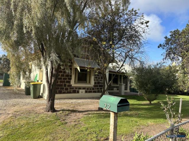 Renovated 3 Bedroom Home with Shed on Large Block
