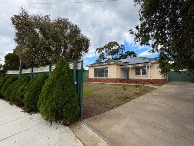Renovated 3 Bedroom Home with Spacious Rumpus Area Please apply via Tenantoptions.com.au