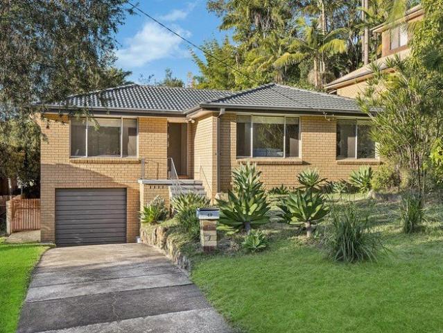 Renovated 3 Bedroom House With convenience!