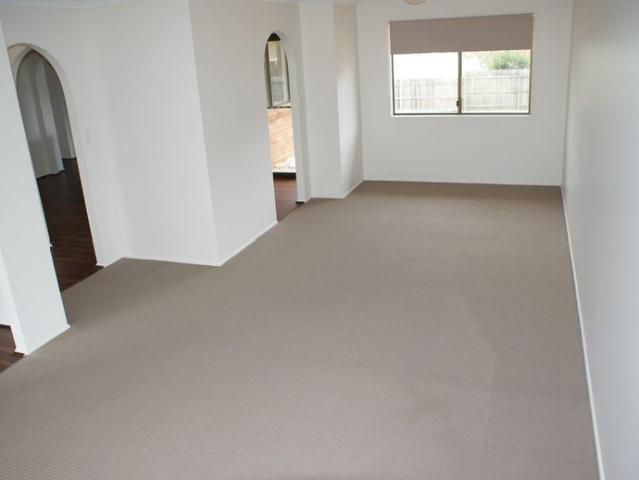 Renovated 3 bedroom in great location !