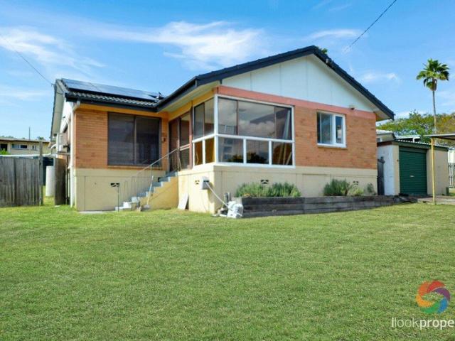Renovated 3 bedroom with an inground pool