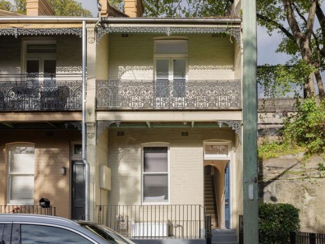 Renovated 1898 terrace in historic Sydney precinct