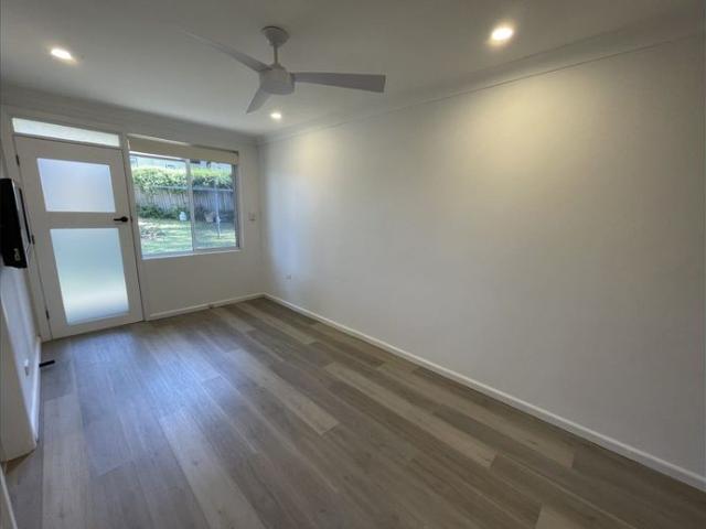 Renovated 1 Bedroom Flat