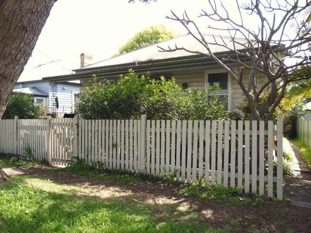 Renovated 1 bedroom unit with air conditioning