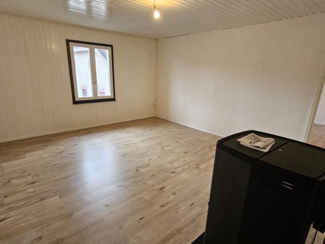 Renovated 2.5 room apartment for rent in Courtemaîche