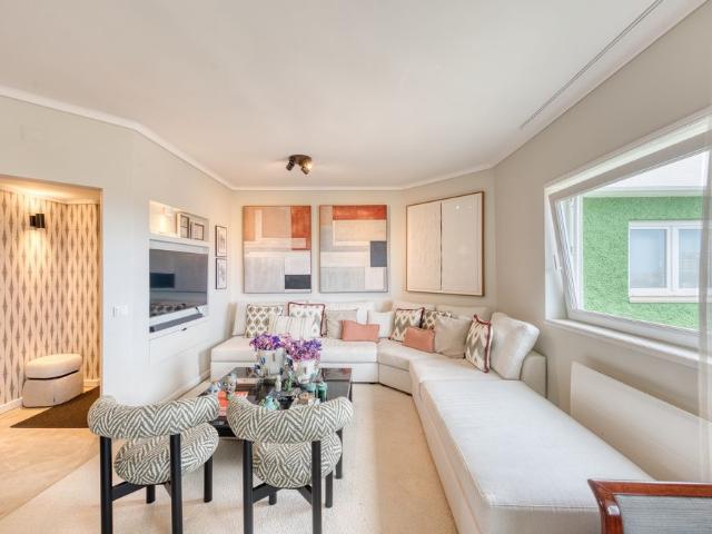 Renovated 2 bed in Rosario, Cascais