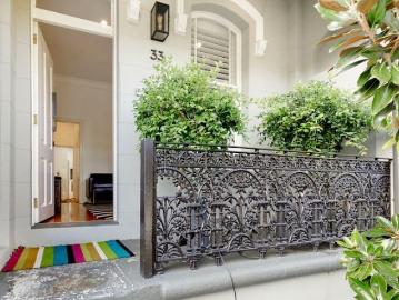 Renovated 2 bed semi with LUG via rear lane