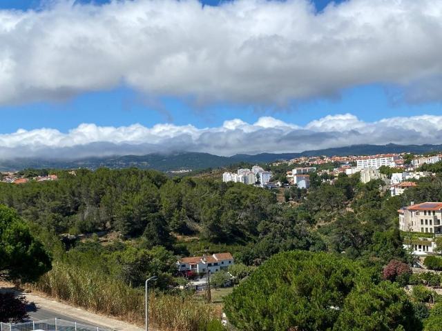 Renovated 2 Bedroom Apartment – Cascais