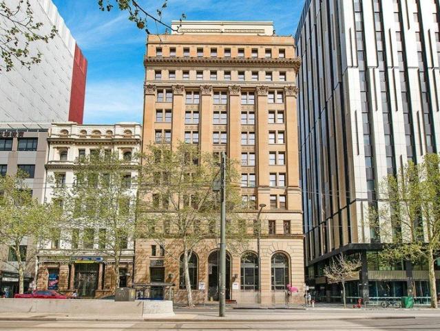 Renovated 2 Bedroom Apartment Furnished!
