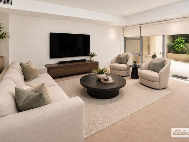 Renovated 2 Bedroom Apartment in the Heart of Rose Bay