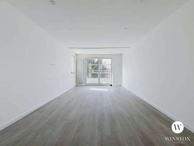 Renovated 2 bedroom flat – First time occupancy