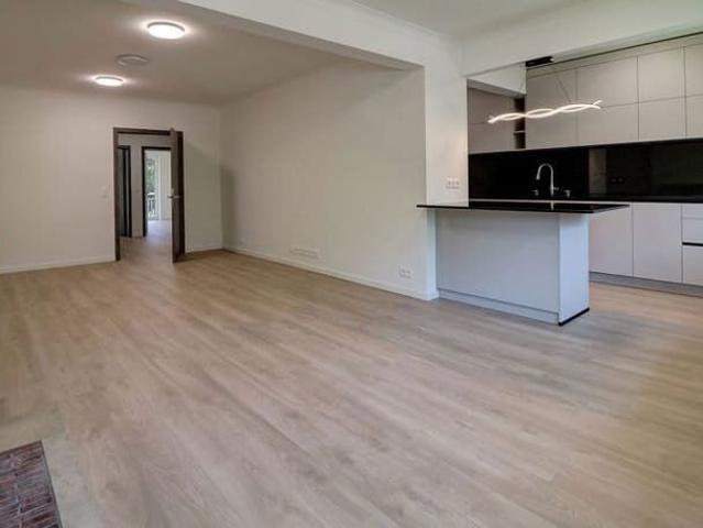 Renovated 2 Bedroom Ground Floor Apartment – 96 m²