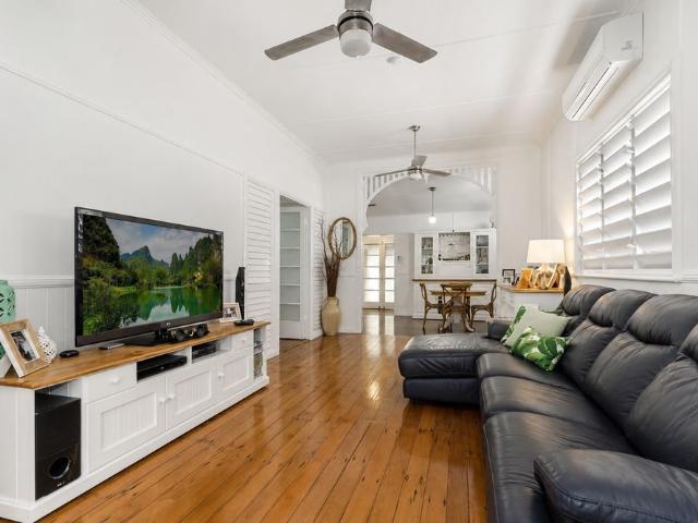 Renovated 2 bedroom Home + Granny Flat