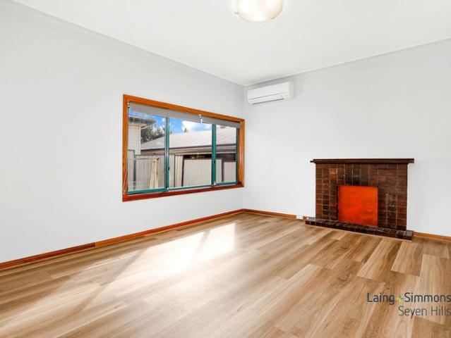 Renovated 2 Bedroom House!