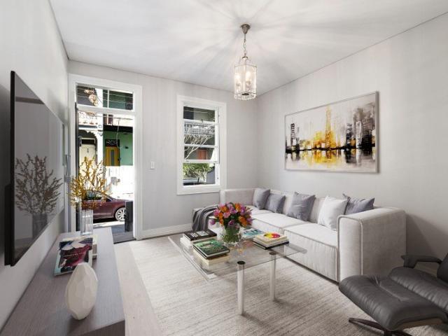 Renovated 2 Bedroom Terrace with Fantastic Location
