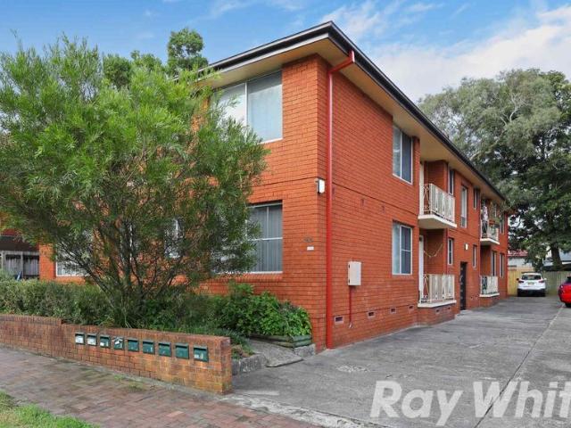 Renovated 2 Bedroom Unit!
