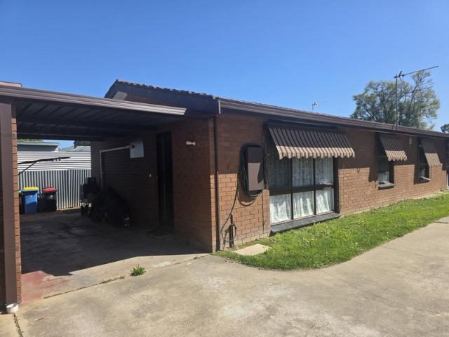Renovated 2 bedroom unit