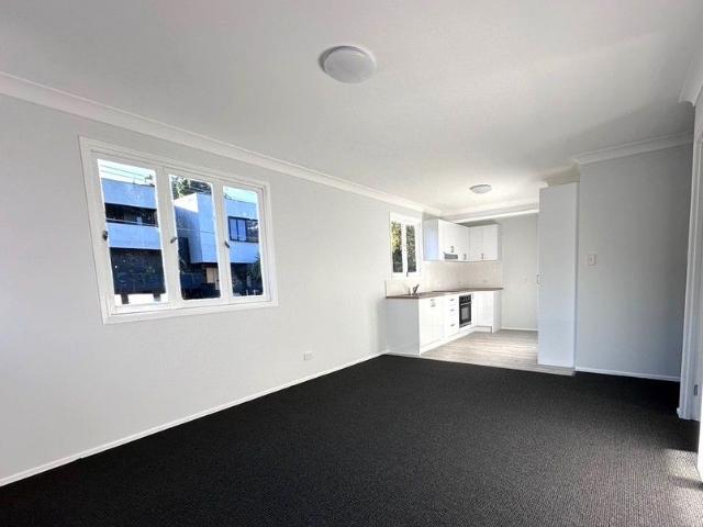 RENOVATED 2 BEDROOM UNIT