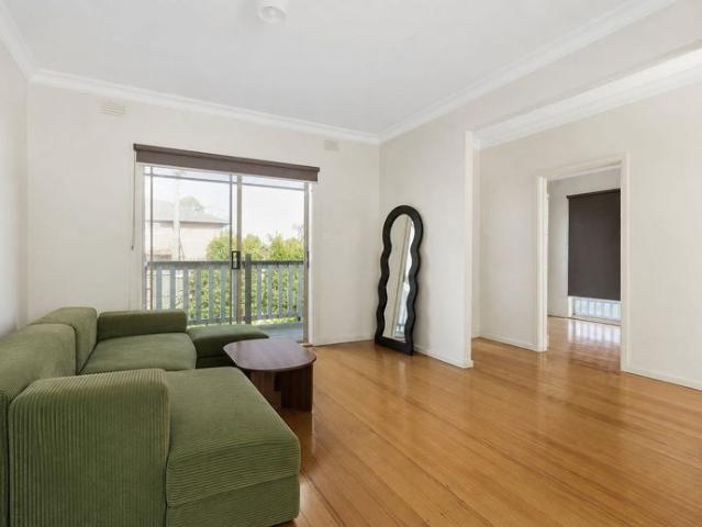 Renovated 2 Bedroom Unit