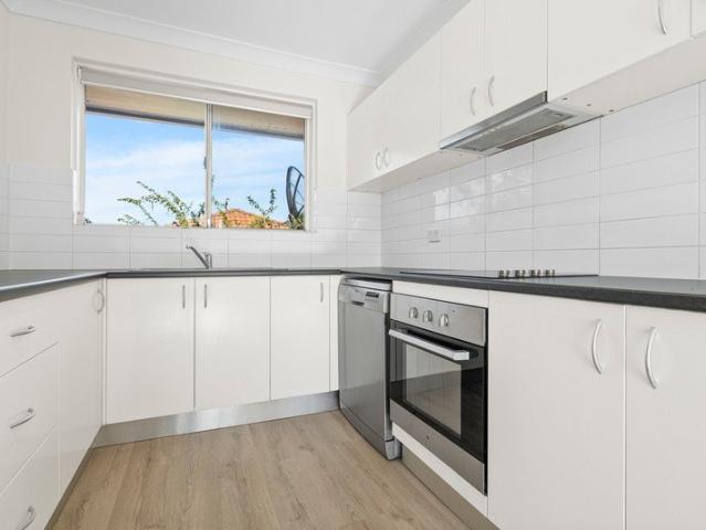 Renovated 2 Bedroom Unit