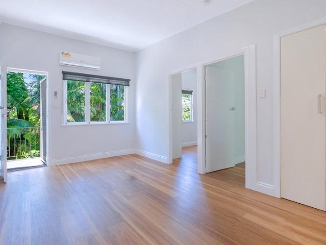 Renovated 2 Bedroom Unit in Highly Sought After Corinda