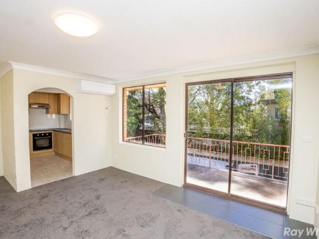 RENOVATED 2 BEDROOM UNIT IN THE HEART OF TUNCURRY!