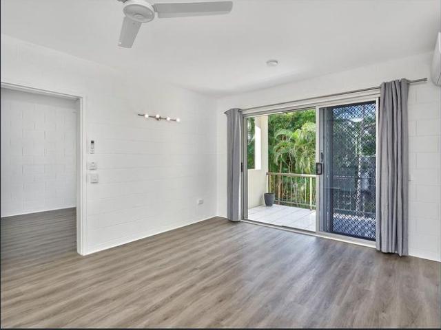 Renovated 2 Bedroom Unit – Just One Street from Trinity Beach