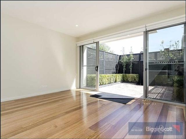 RENOVATED 2 BEDROOM VICTORIAN HOME
