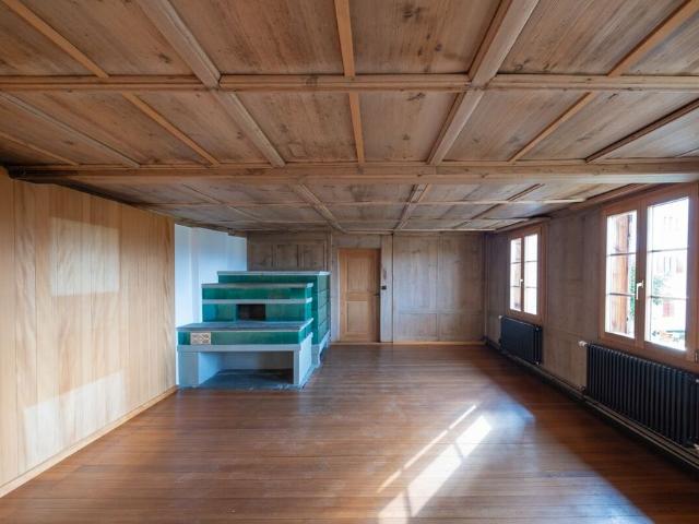 Renovated 7 room farmhouse