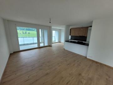 Renovated 4.5 room family apartment