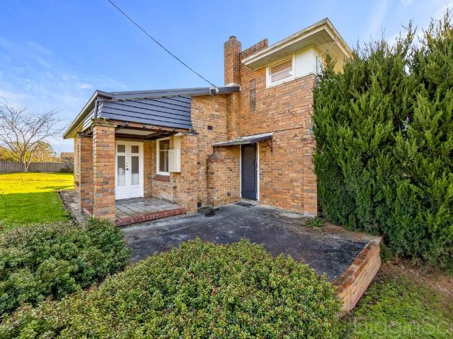 Renovated 4 Bedroom Charmer in Ballarat East
