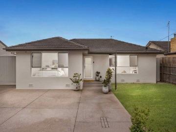 Renovated 4 Bedroom Family Home in Ideal Location