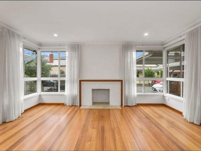 Renovated 4 bedroom home in the heart of Seddon