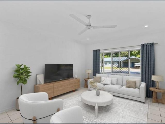 Renovated 4 Bedroom Home With Park At Your Back Door!
