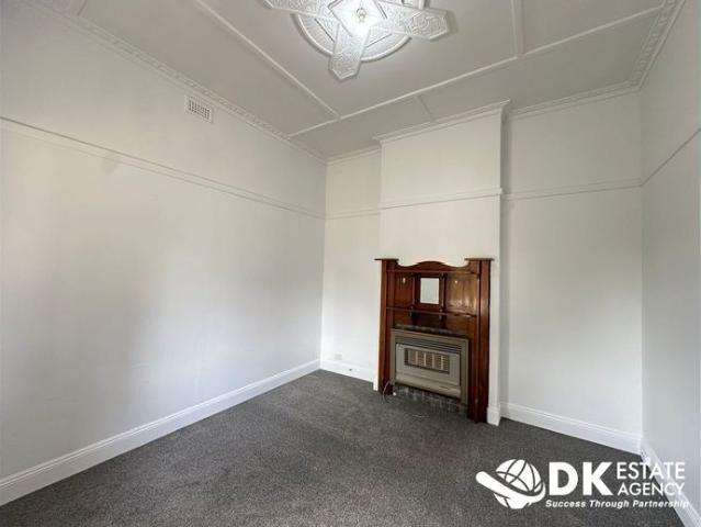 Renovated 4 Bedroom House in Albion