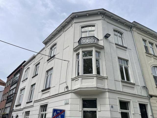 Renovated 5 bedroom house