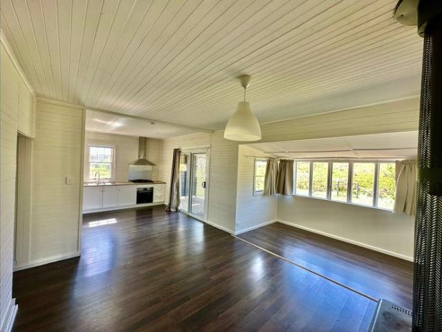 Renovated Cottage with Farm Views