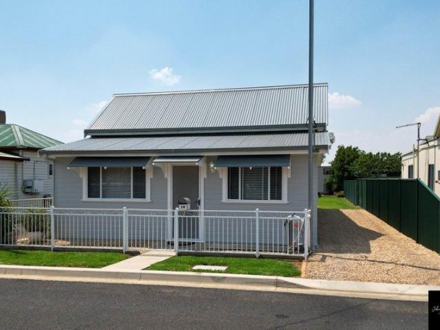 Renovated Cottage Charm Just Minutes from Town!