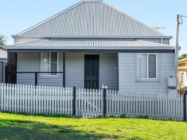 Renovated Cottage In A Great Location!