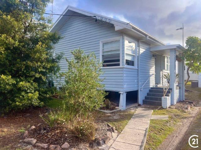 Renovated Cottage in Prime Nelson Bay Location