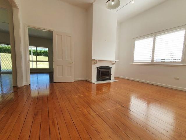 Renovated Country Farmhouse – Peaceful Acreage Living