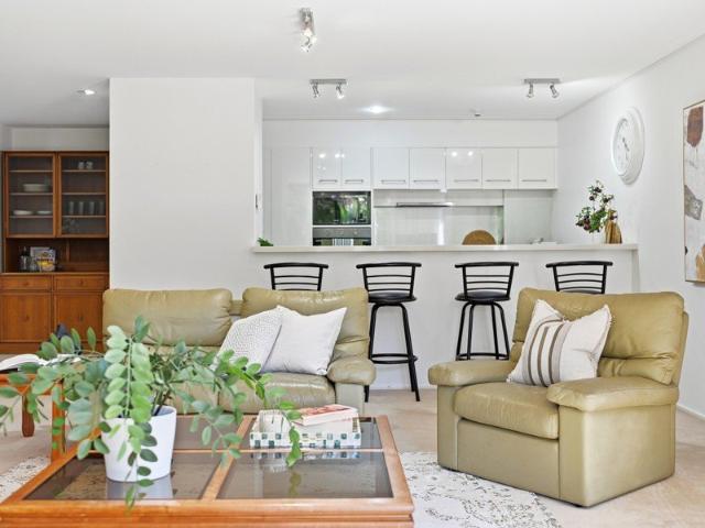 Renovated Coastal Apartment With Resort Style Living Opposite The Beach
