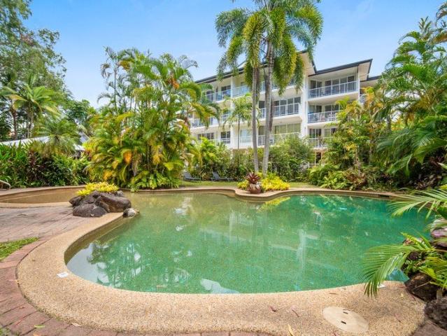 Renovated Coastal Living at Golden Sands Yorkeys Knob