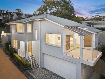 Renovated coastal living just 150 meters from Terrigal Beach