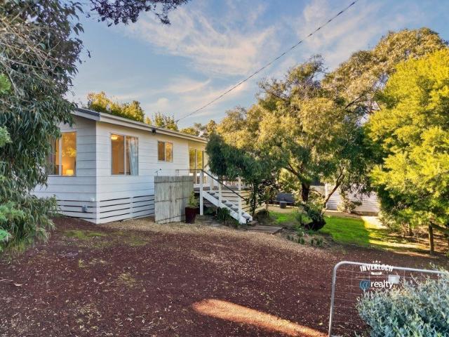 Renovated Coastal, North Facing Deck, Prime Inverloch Corner Address