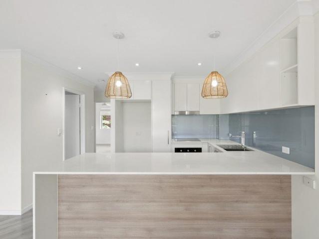 Renovated Coastal Retreat in the Heart of Burleigh Heads