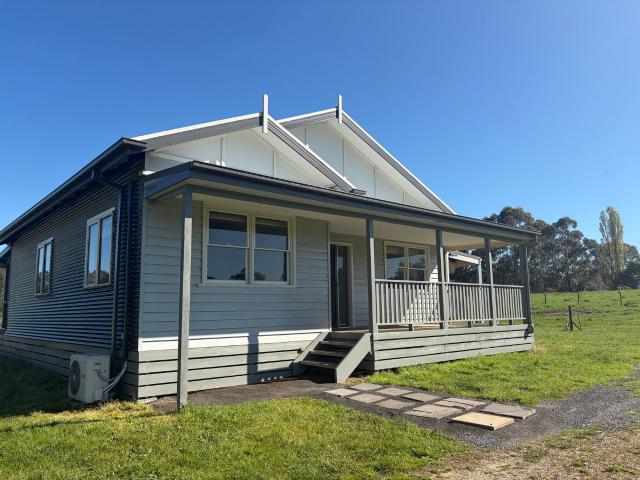 Renovated Comfort with Rural Outlook in Beaconsfield
