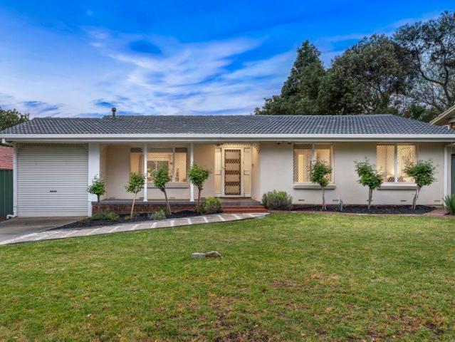 Renovated Comfort in the Heart of Redwood Park