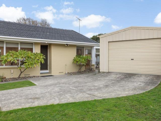 Renovated Comfort in Prime Cheltenham