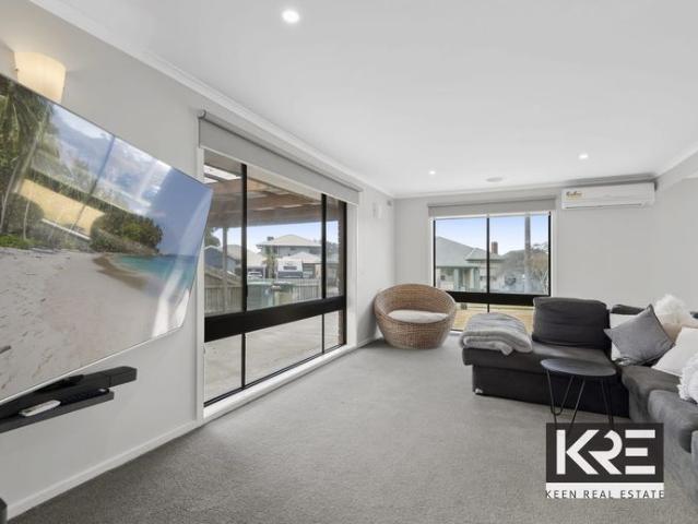 Renovated Comfort in Sought After Moe Locale